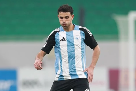 وسط أنباء اقترابه من بيراميدز.. حمدي فتحي يتوجه إلى إسبانيا رفقة الوكرة